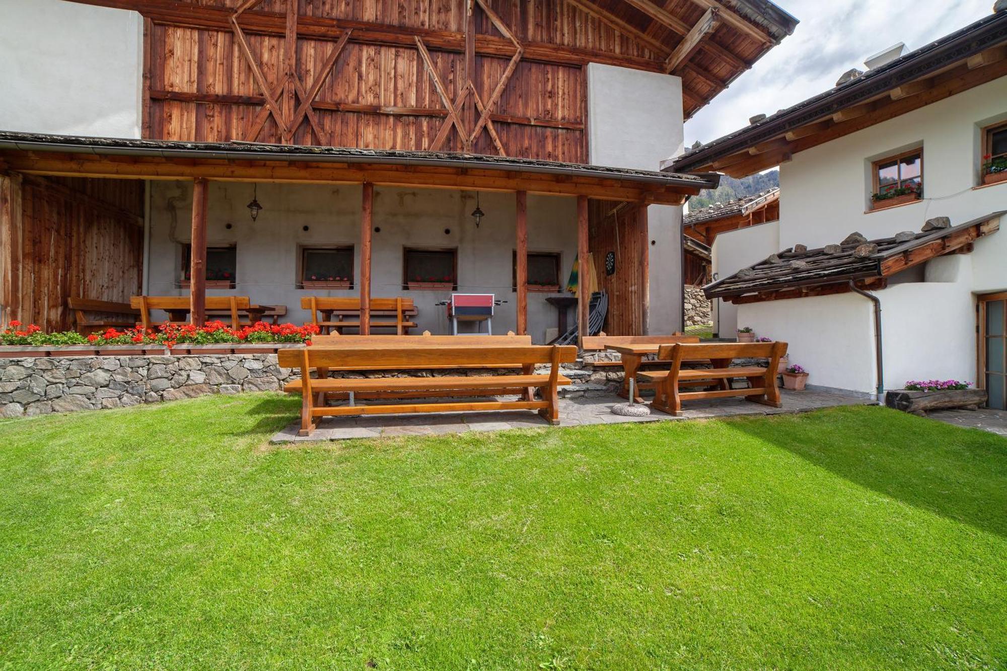 Schnatzhof Apartment Morgensonne Naturns Exterior photo