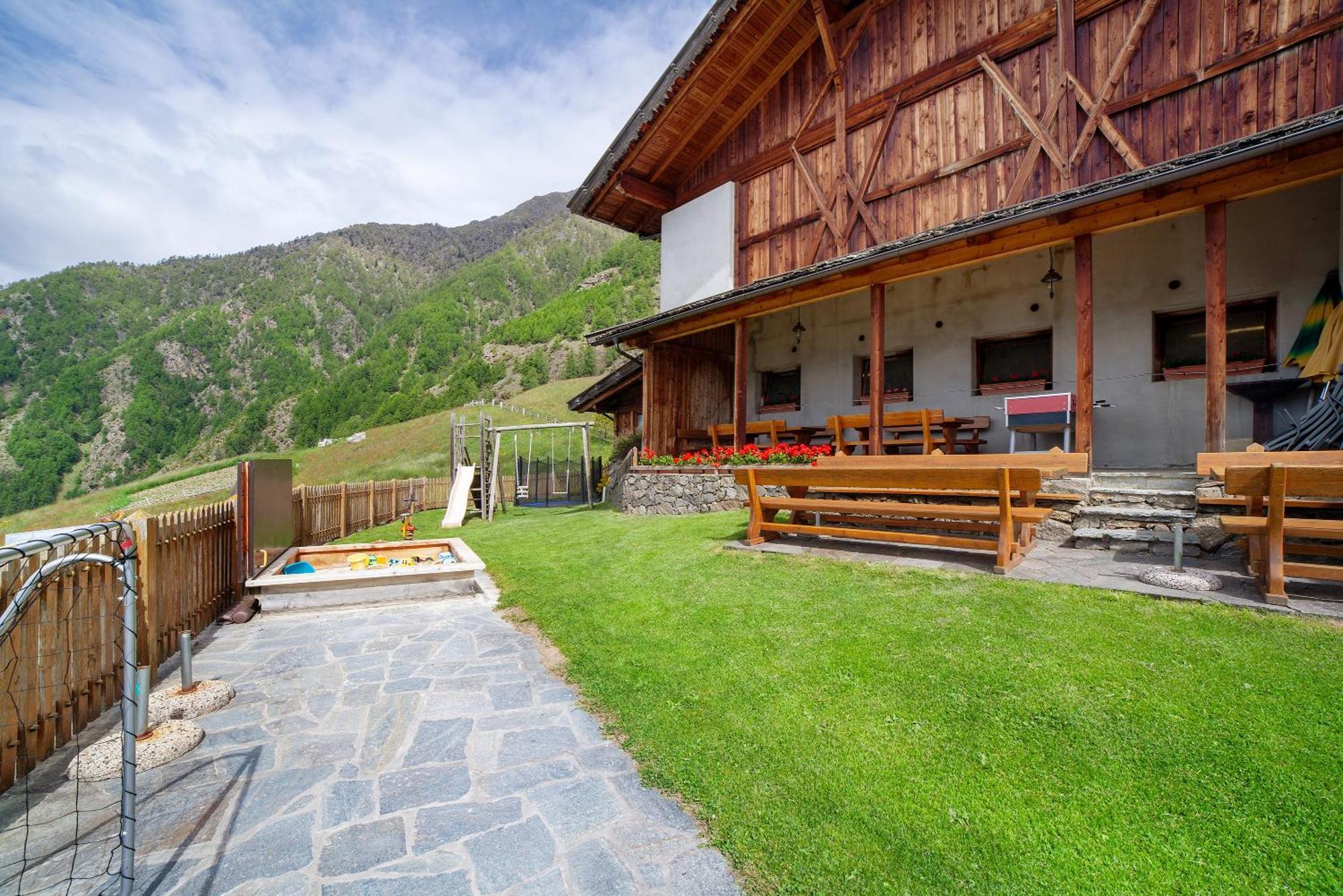 Schnatzhof Apartment Morgensonne Naturns Exterior photo
